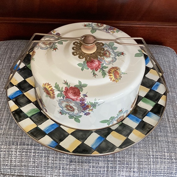 MacKenzieChilds Kitchen Mackenzie Childs Enamel Cake Carrier